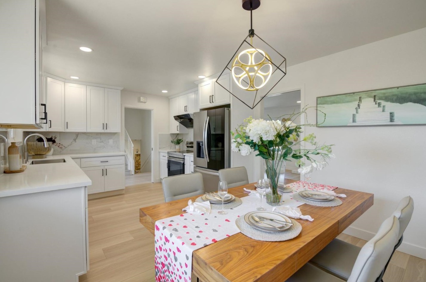 945 Erica Dr, Sunnyvale CA  94086-8212 exterior