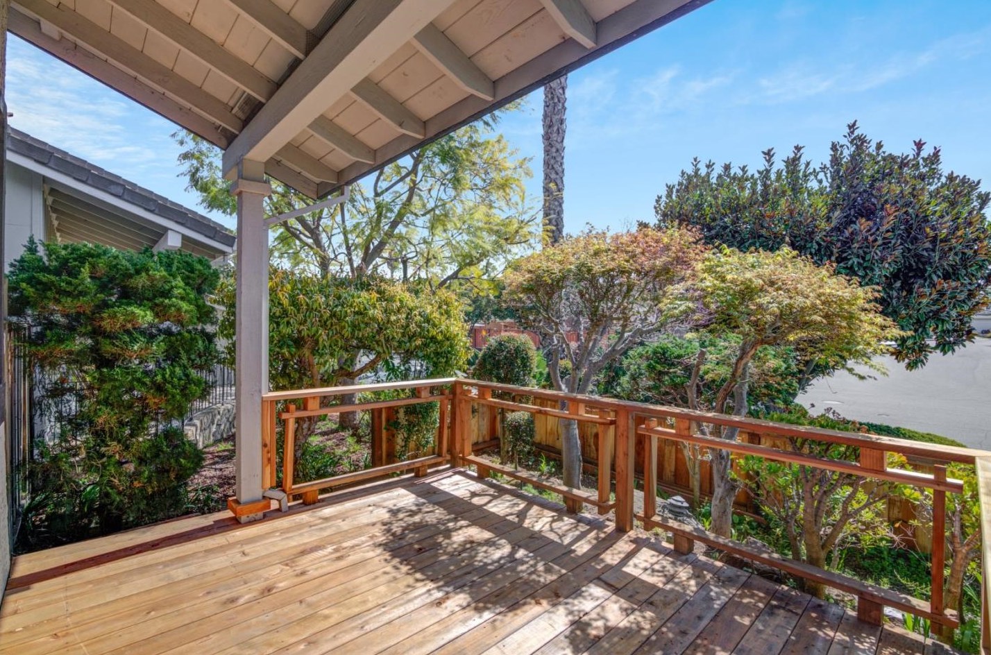 945 Erica Dr, Sunnyvale CA  94086-8212 exterior