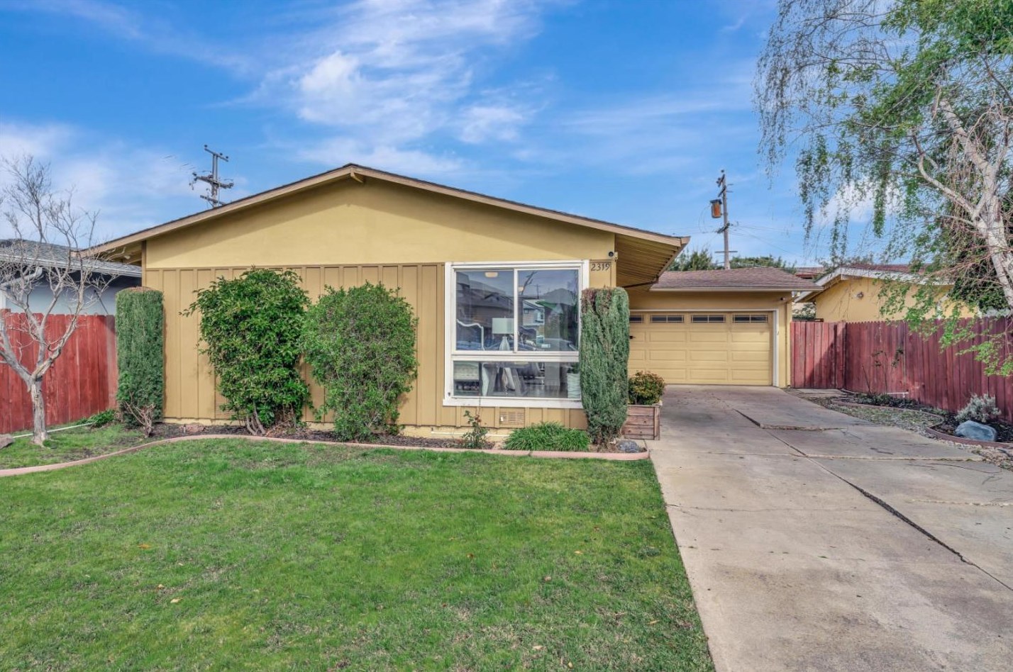 2319 Norfolk St, San Mateo, CA 94403-1661