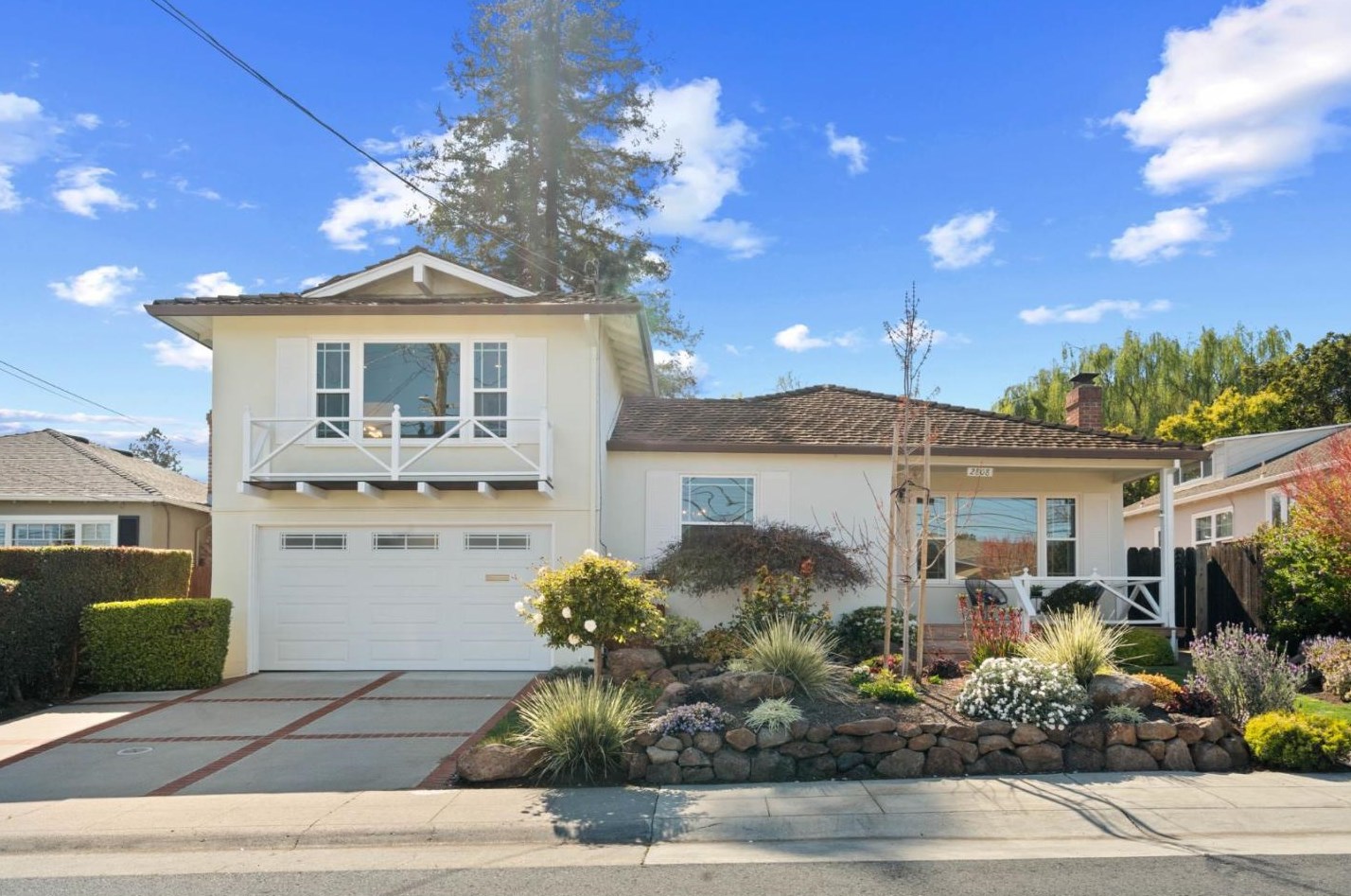 2808 Fernwood St, San Mateo, CA 94403-3220