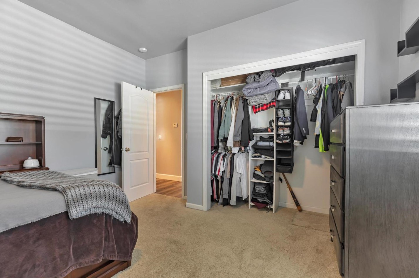 6355 Dunnville Way, Hollister CA  95023-9233 exterior