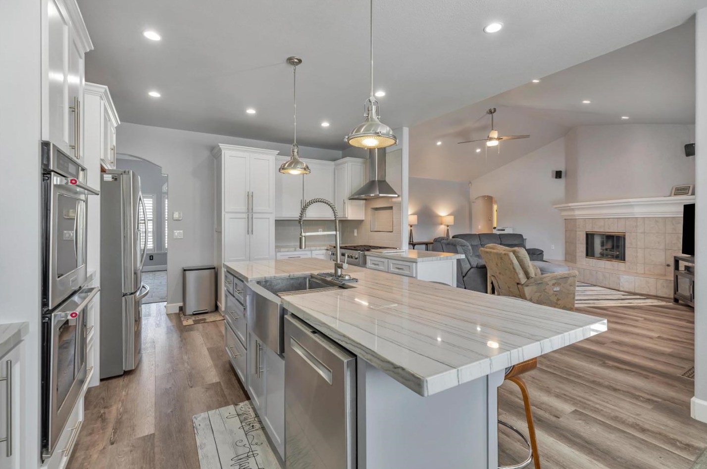 6355 Dunnville Way, Hollister CA  95023-9233 exterior