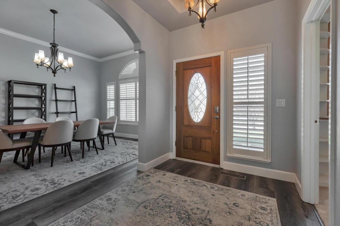 6355 Dunnville Way, Hollister CA  95023-9233 exterior