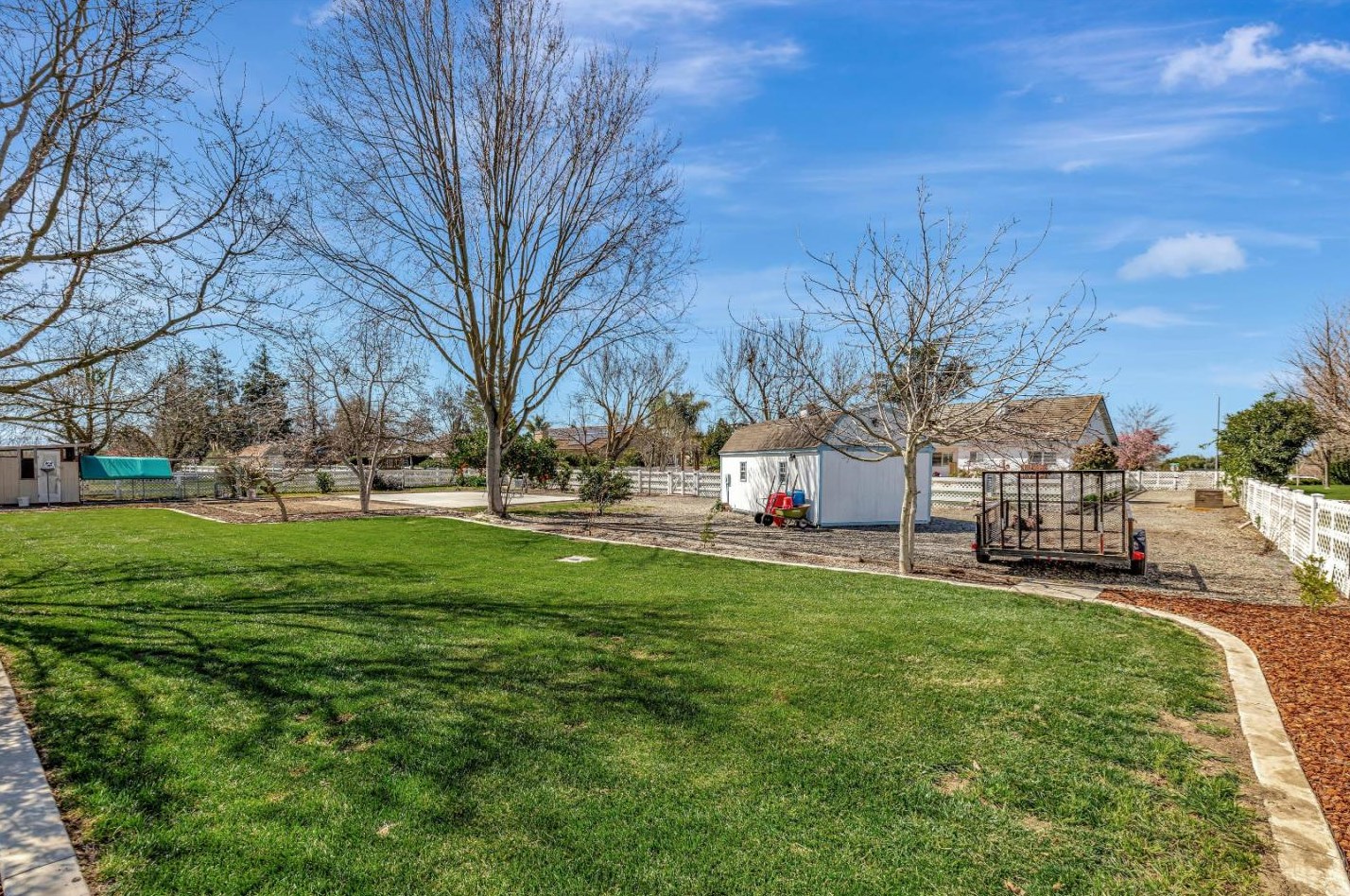 6355 Dunnville Way, Hollister CA  95023-9233 exterior