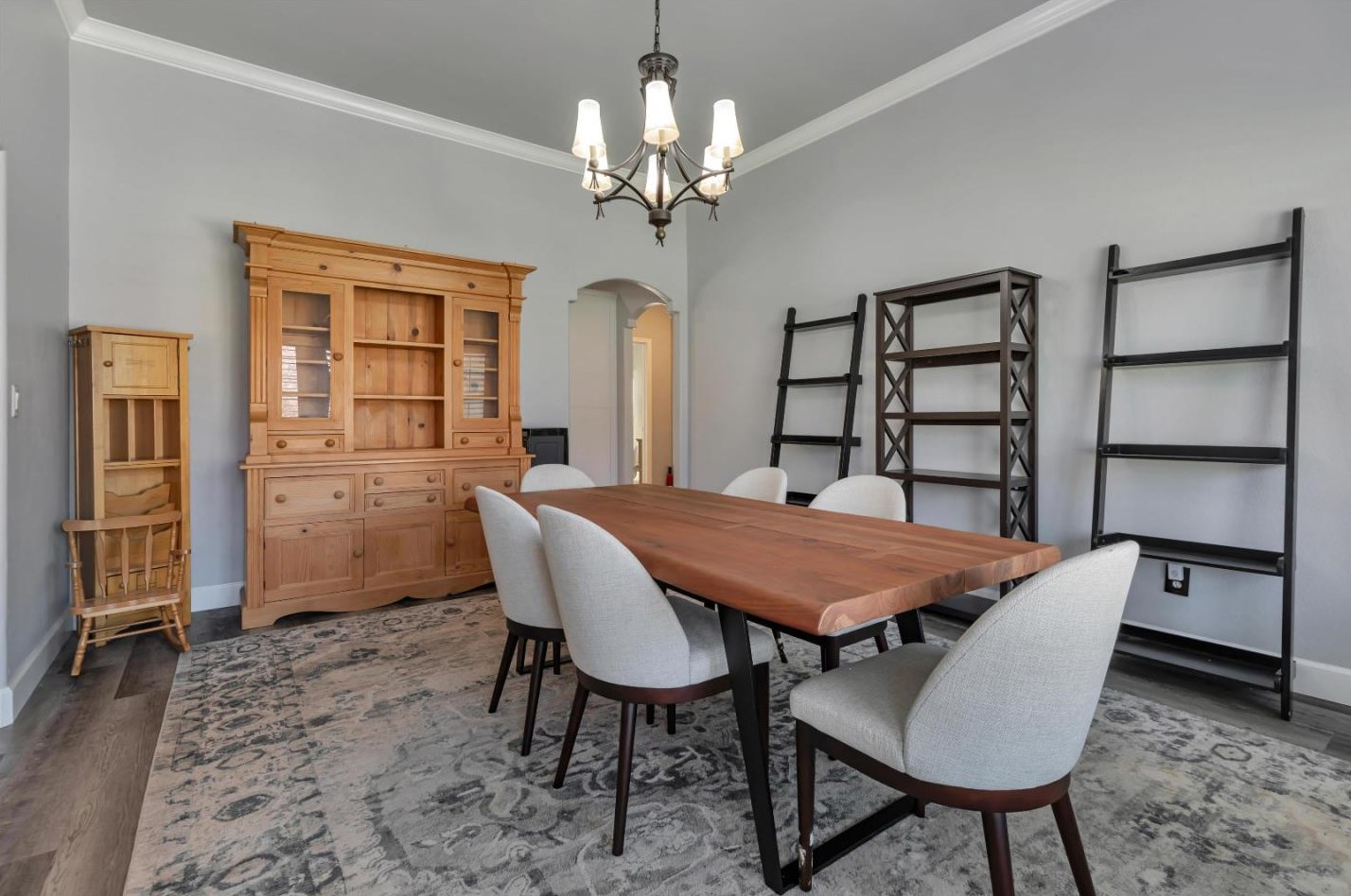 6355 Dunnville Way, Hollister CA  95023-9233 exterior