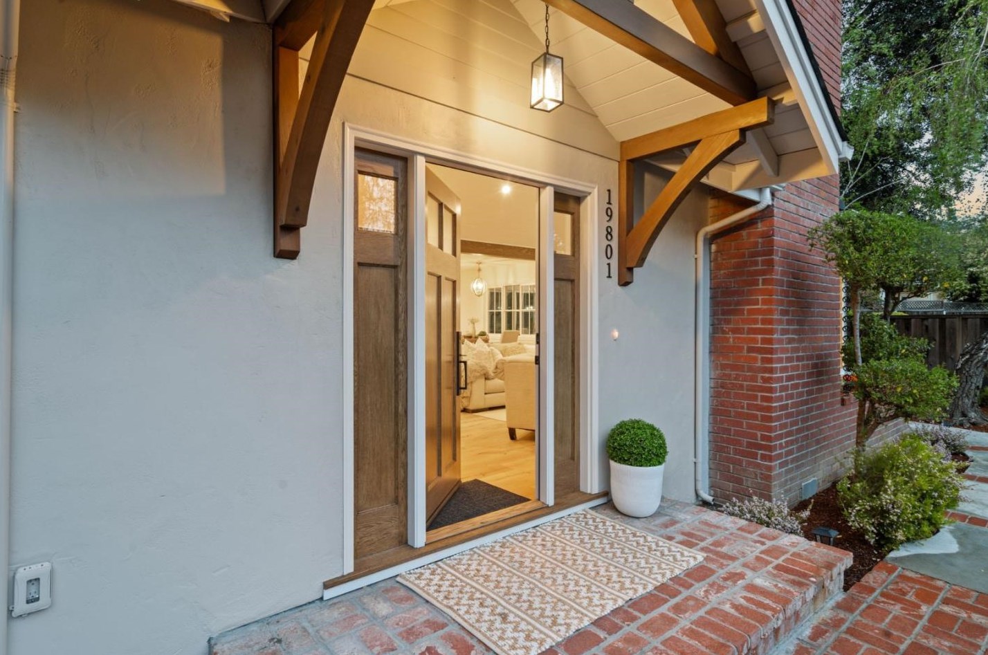 19801 Merribrook Ct, Saratoga, CA 95070-5440