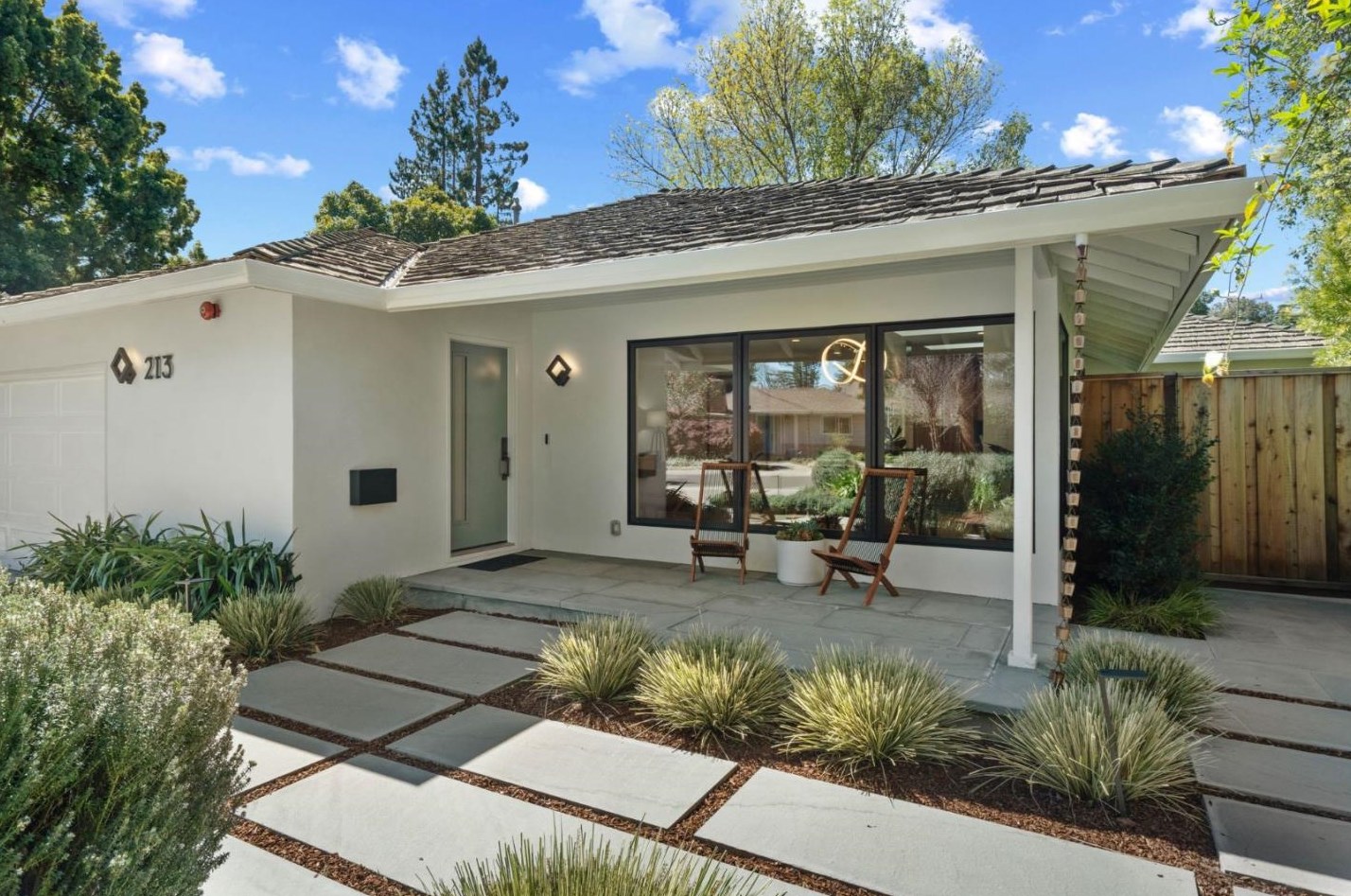 213 Blackburn Ave, Menlo Park, CA 94025-2705