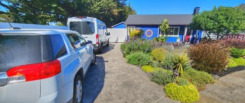 133 John St, Monterey, CA 93940-3818