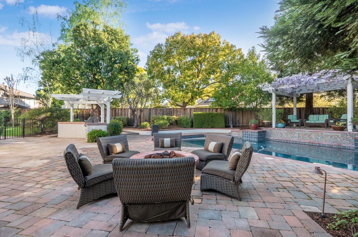 17428 Alisa Ct, Morgan Hill CA  95037-7219 exterior