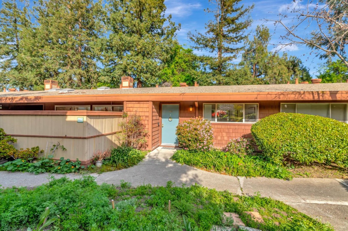 500 W Middlefield Rd 142, Mountain View, CA 94043