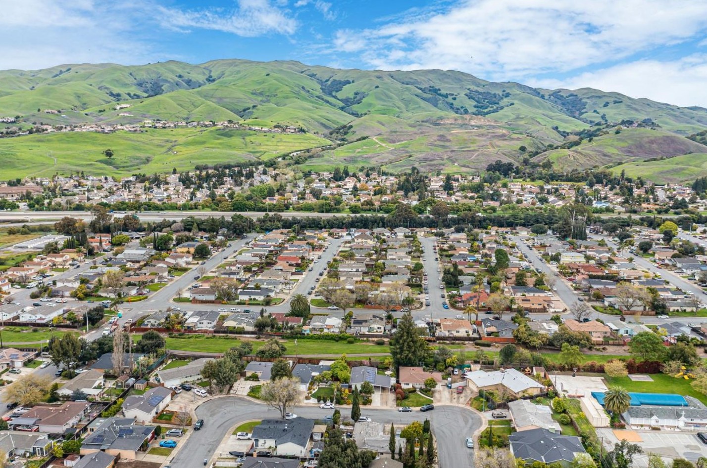 2062 Tiny St, Milpitas, CA 95035-2626