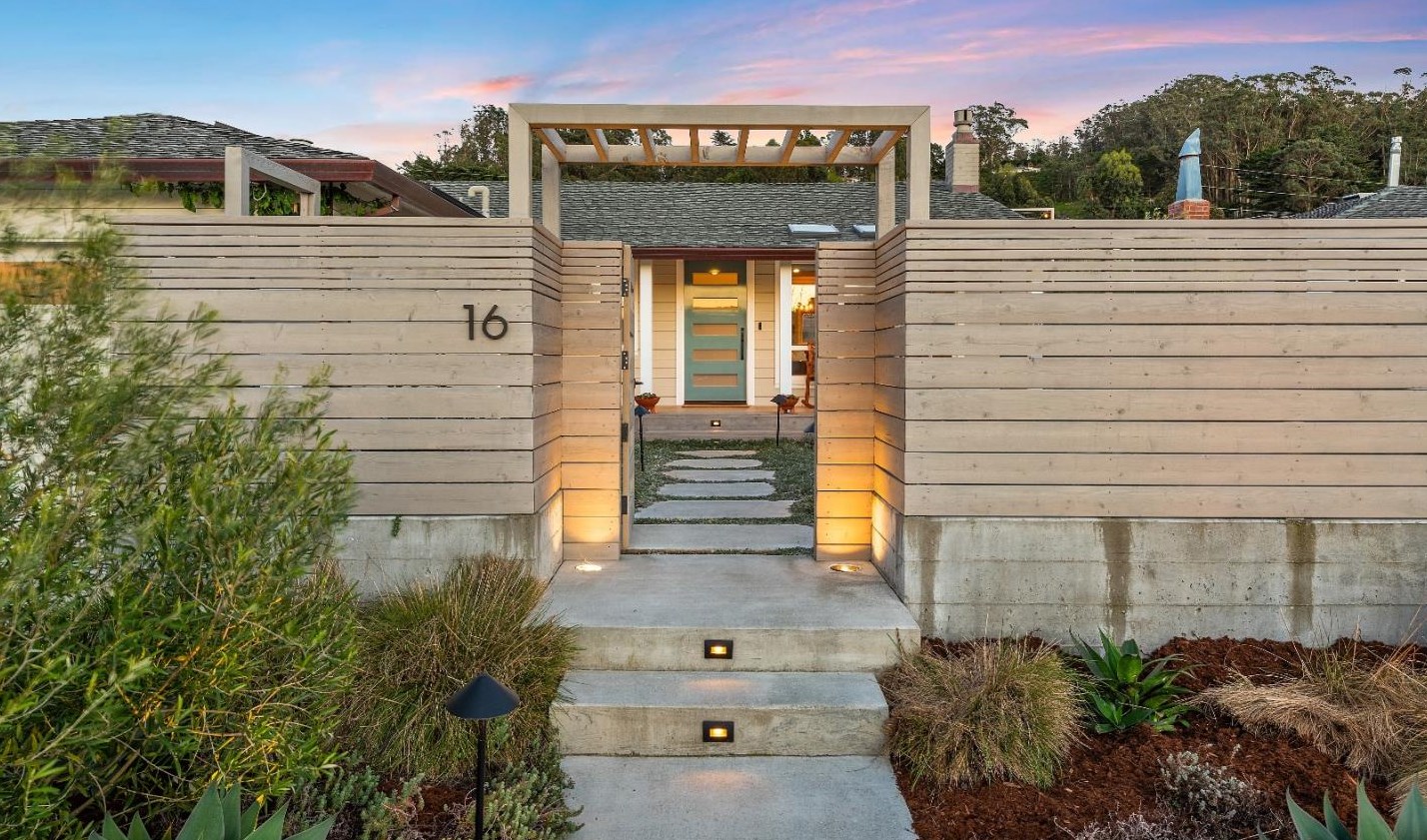16 Cadiz Ct, Pacifica, CA 94044