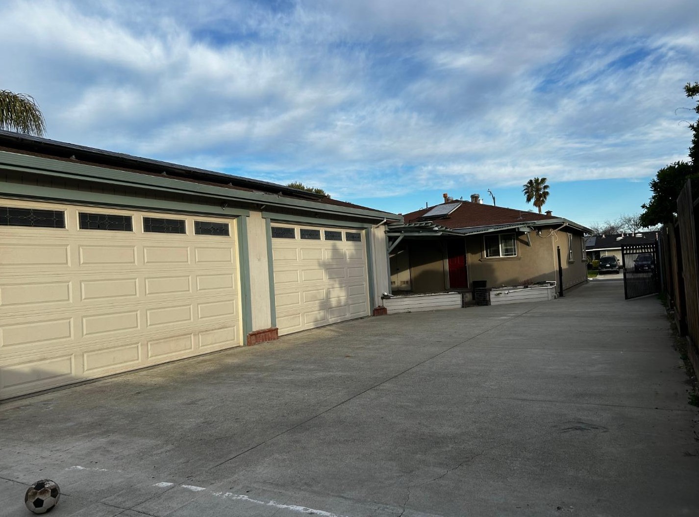3144 Barletta Ln, San Jose, CA 95127-1901