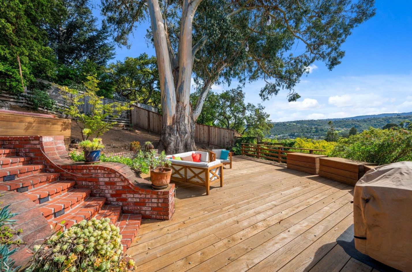 1941 Hillman Ave, Belmont CA  94002-1739 exterior