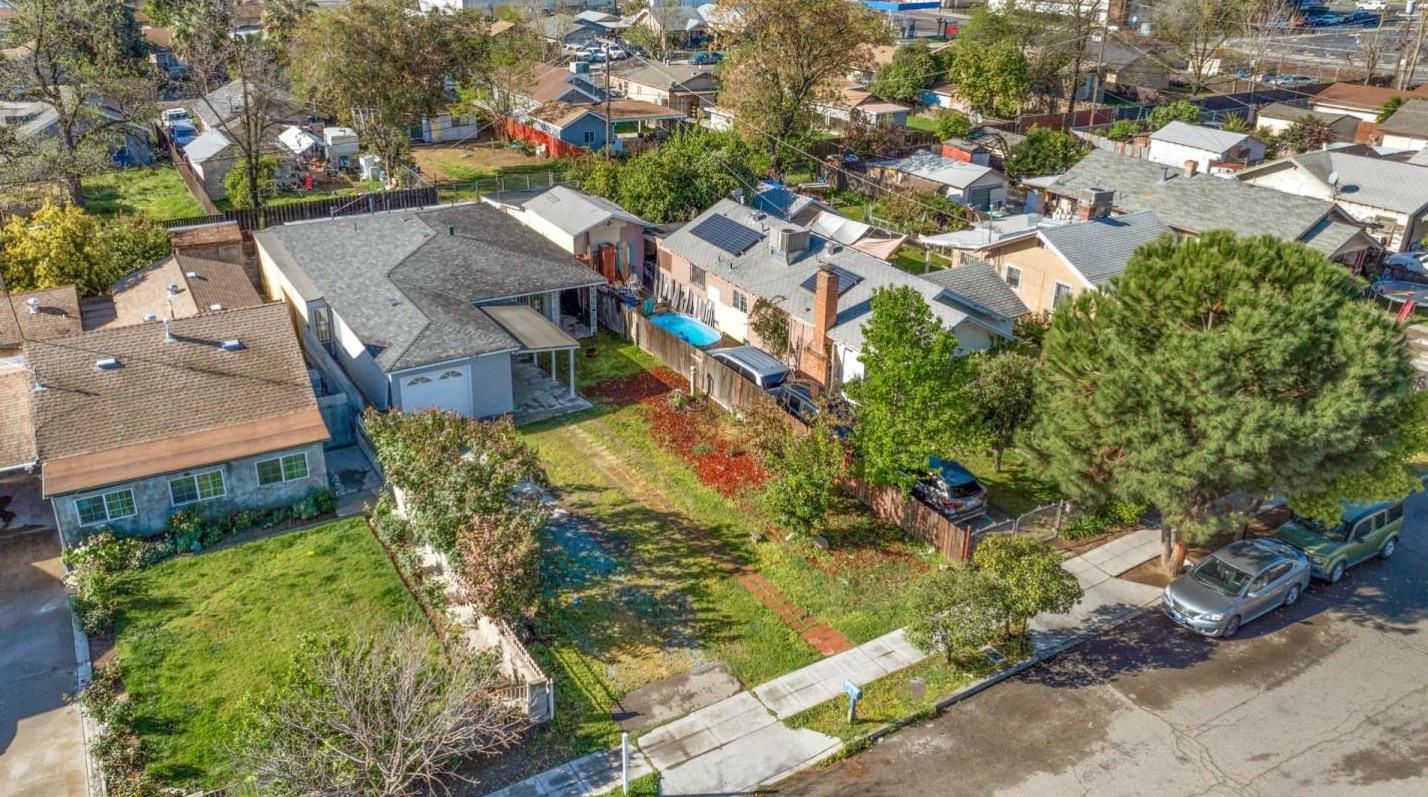 4312 E Turner Ave, Fresno, CA 93702