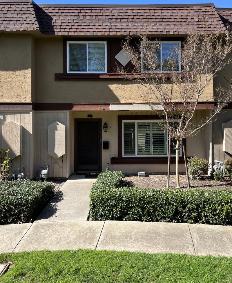 1908 Vinedale Sq, San Jose, CA 95132-1836