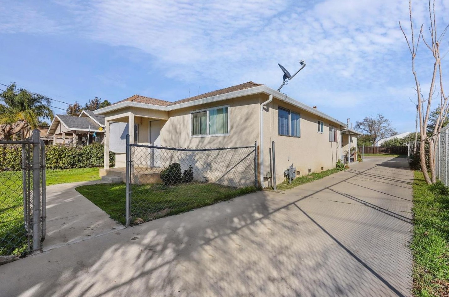 702 Conejo Ave, Modesto CA  95354-4275 exterior