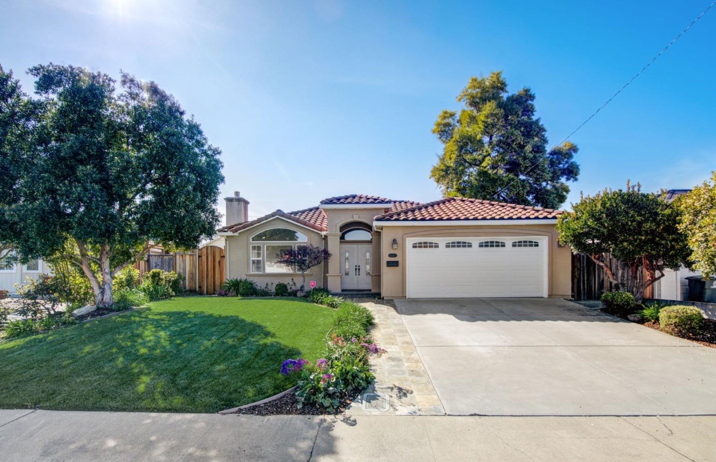 10697 Johansen Dr, Cupertino, CA 95014