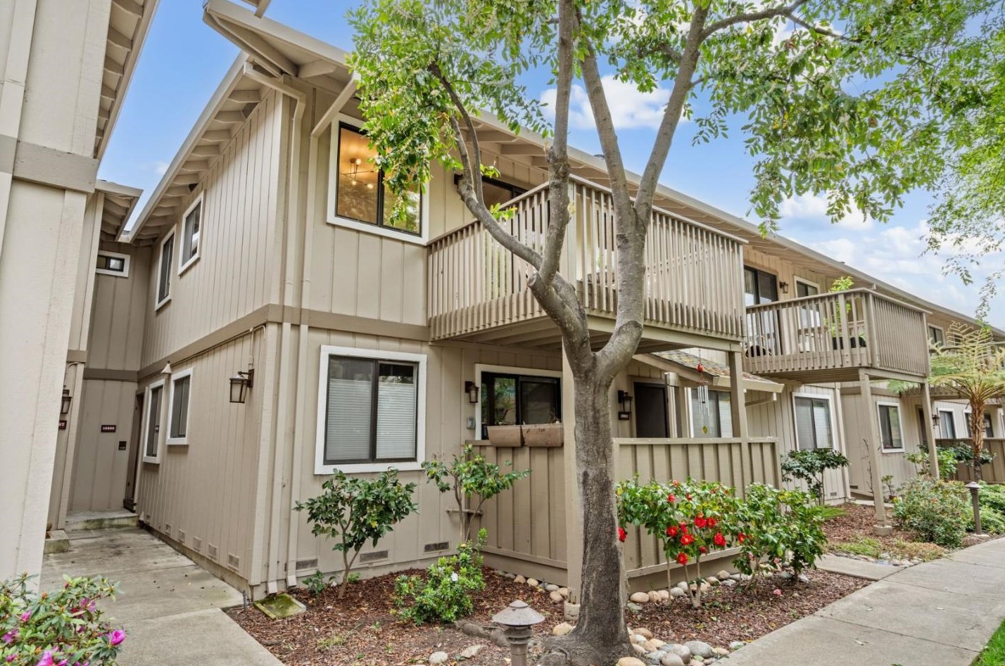 18899 Sara Park Cir, Saratoga, CA 95070-4175
