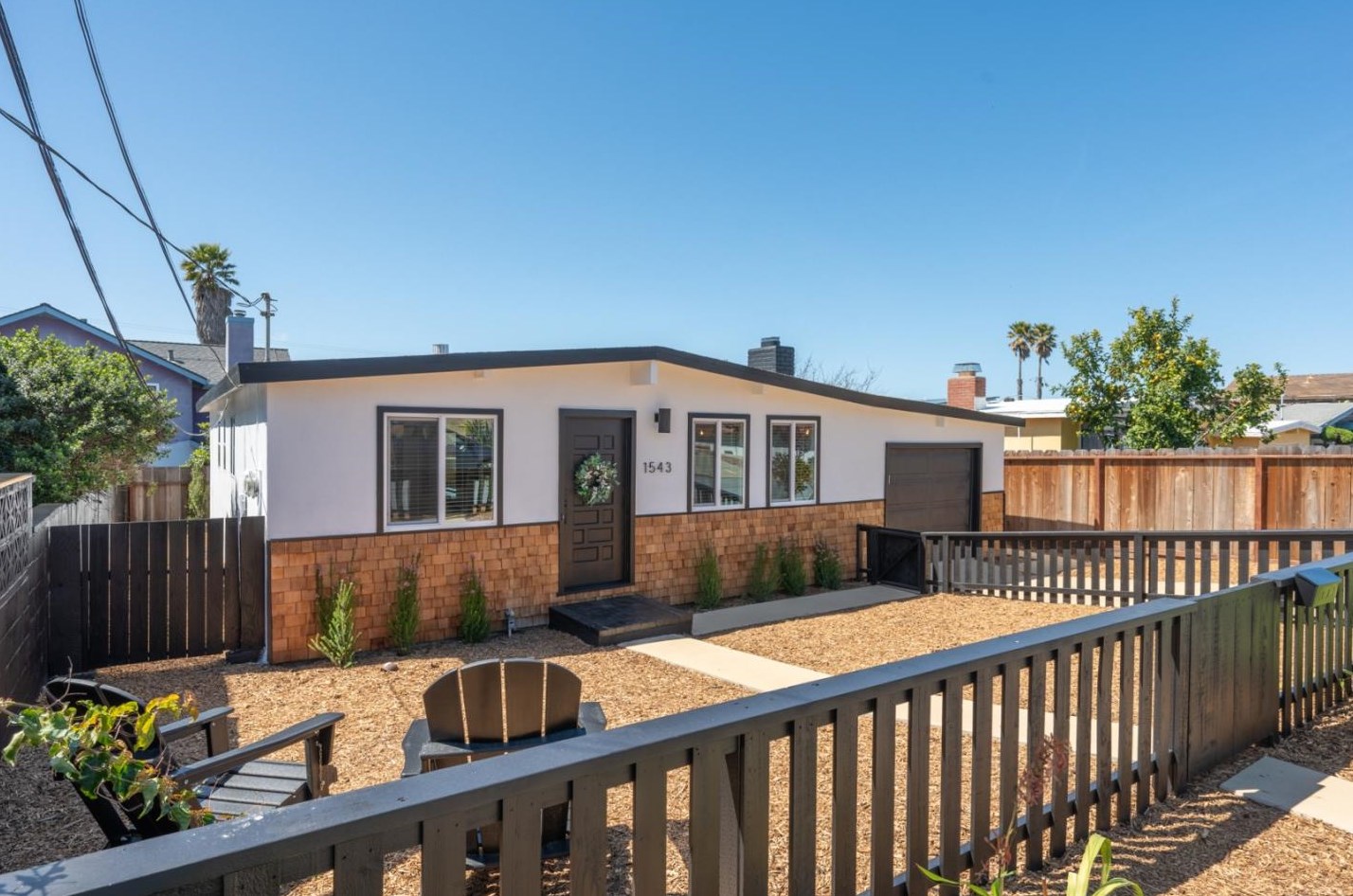 1543 Waring St, Seaside CA  93955-5038 exterior