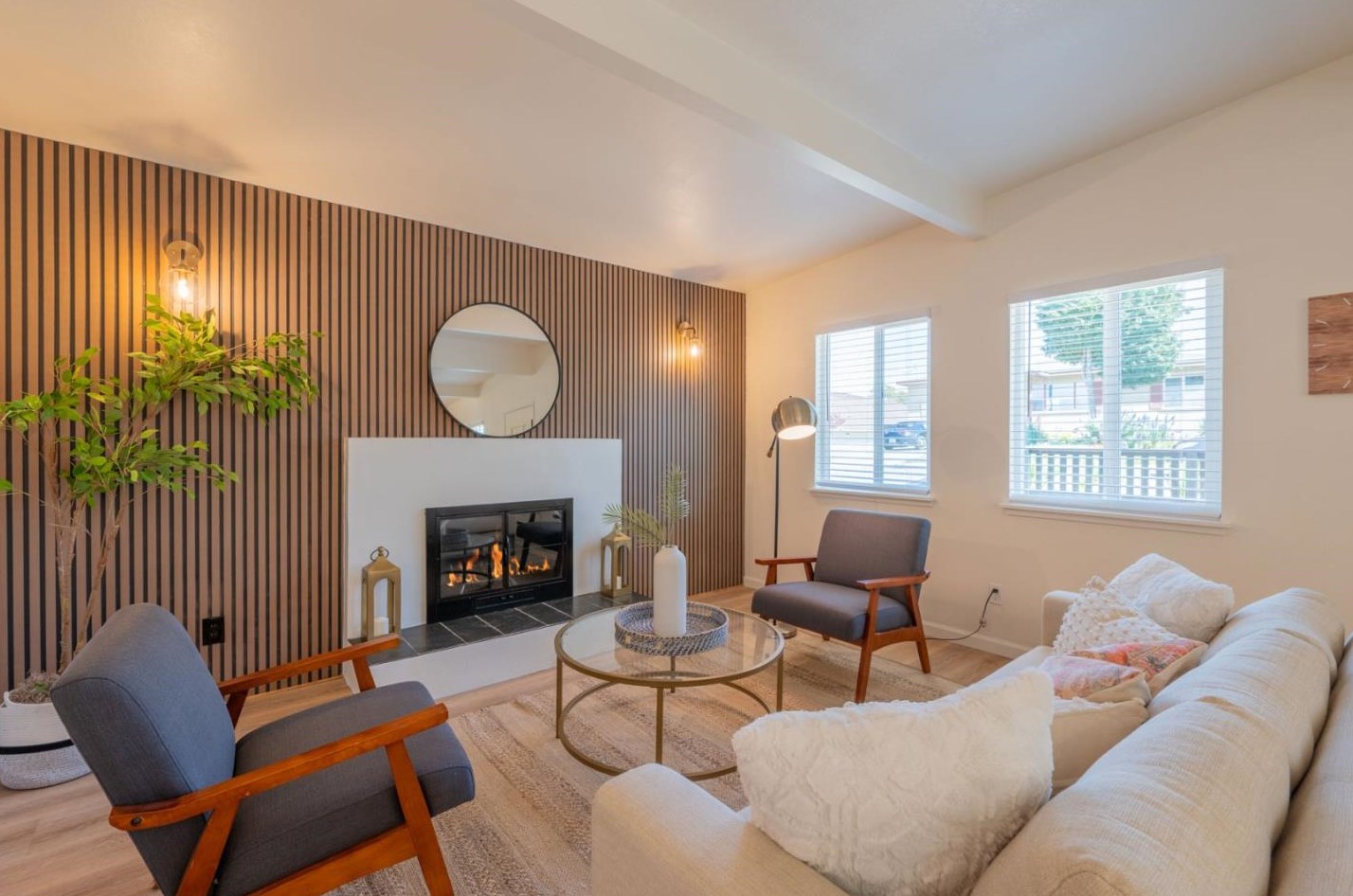 1543 Waring St, Seaside CA  93955-5038 exterior