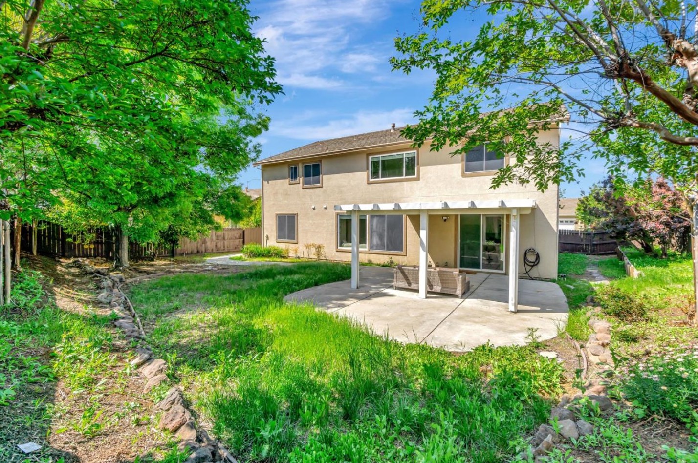 2248 Glen Canyon Dr, West Pittsburg CA  94565-2497 exterior