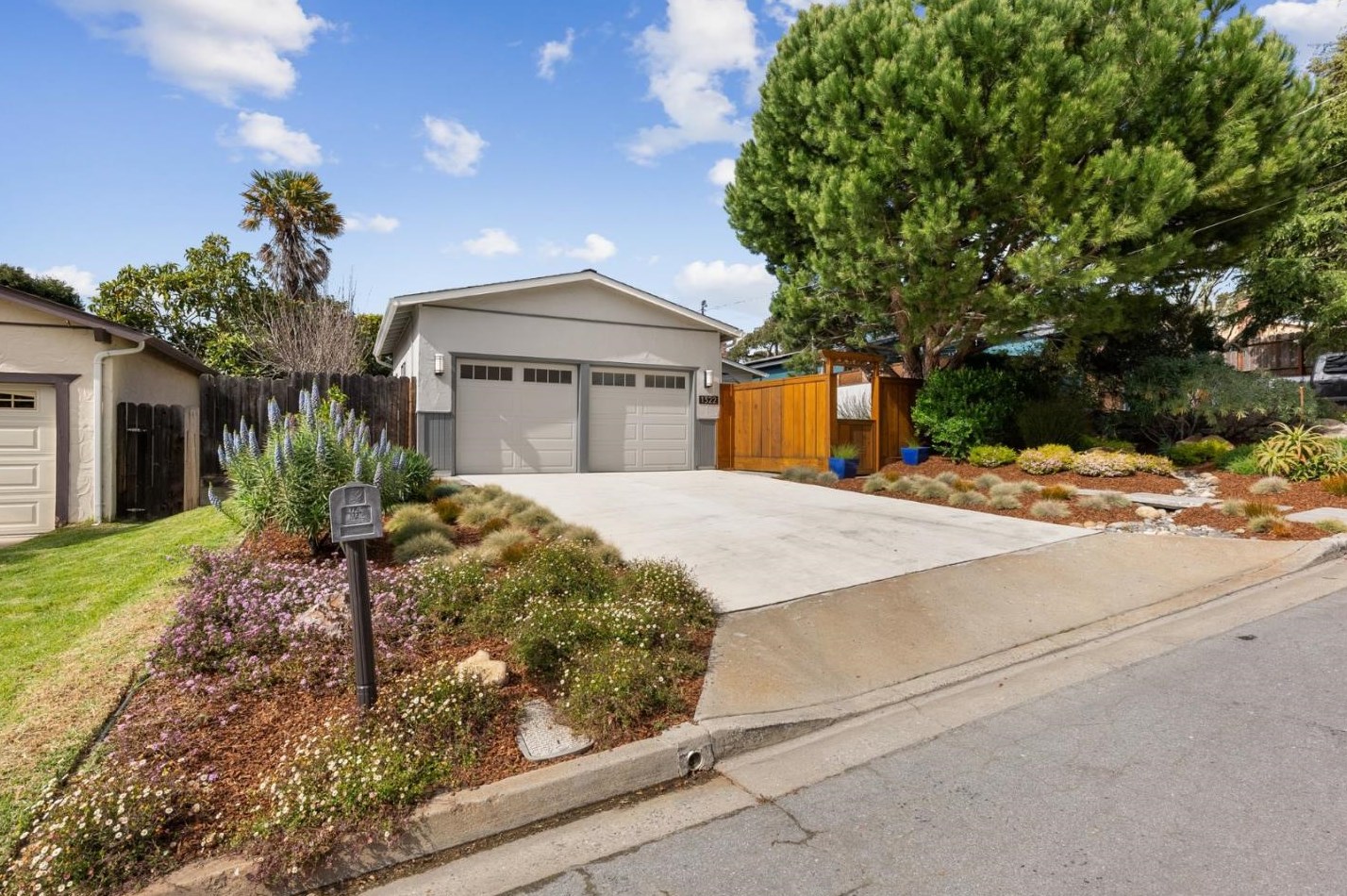 1322 Buena Vista Ave, Del Monte Park, CA 93950