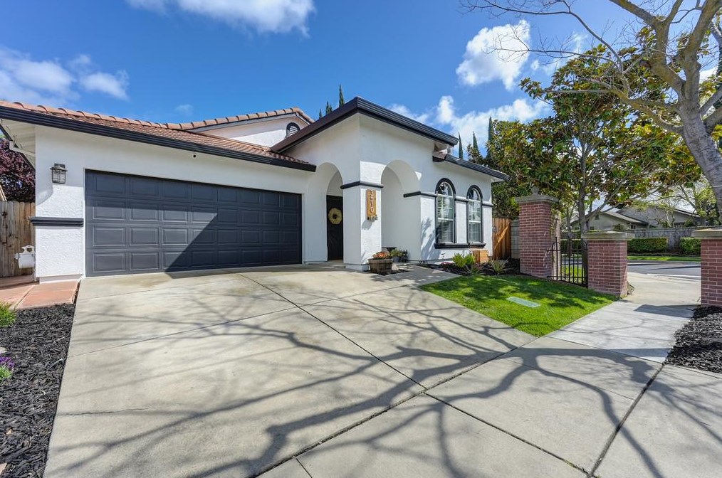 3510 Peter Island Rd, West Sacramento, CA 95691