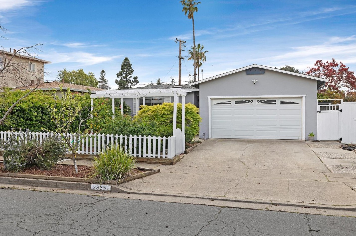 3865 Arbuckle Dr, San Jose, CA 95124-2938