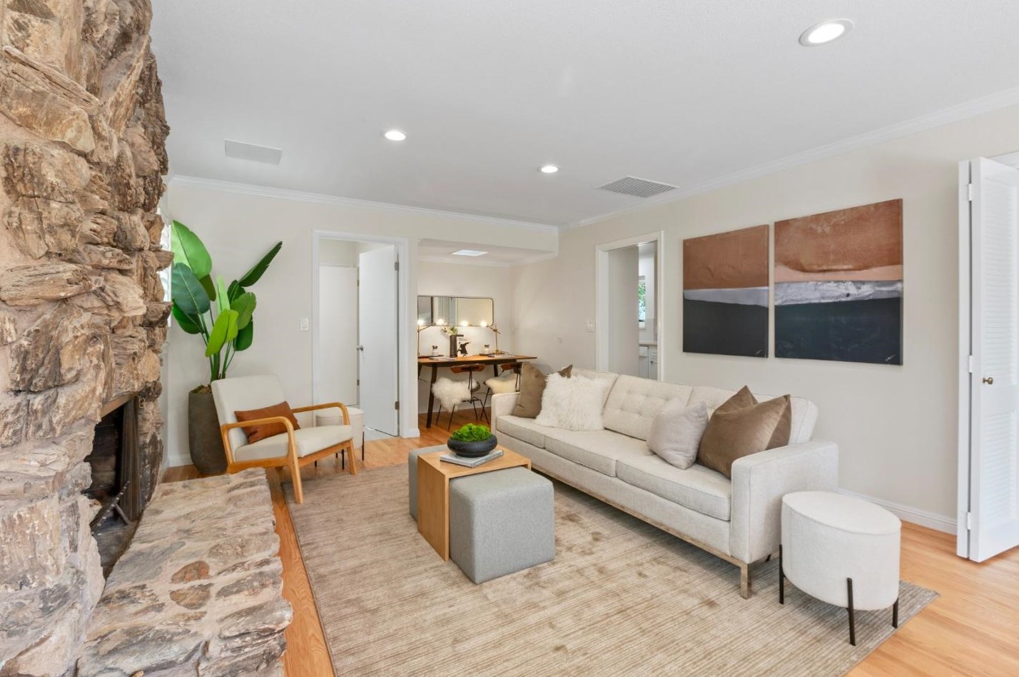 490 Cherry Ave, Los Altos CA 94022-1621 exterior