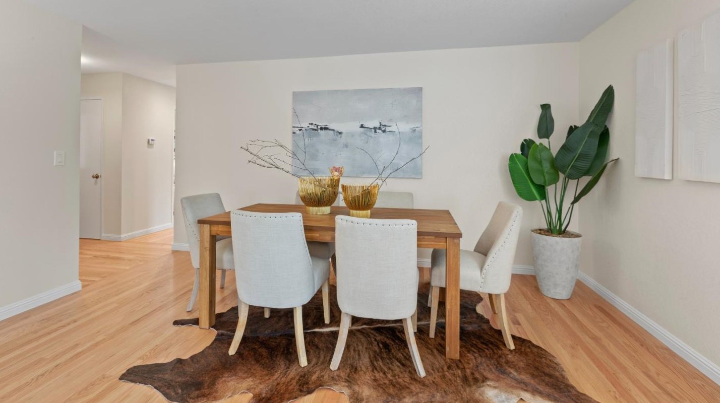 490 Cherry Ave, Los Altos CA 94022-1621 exterior