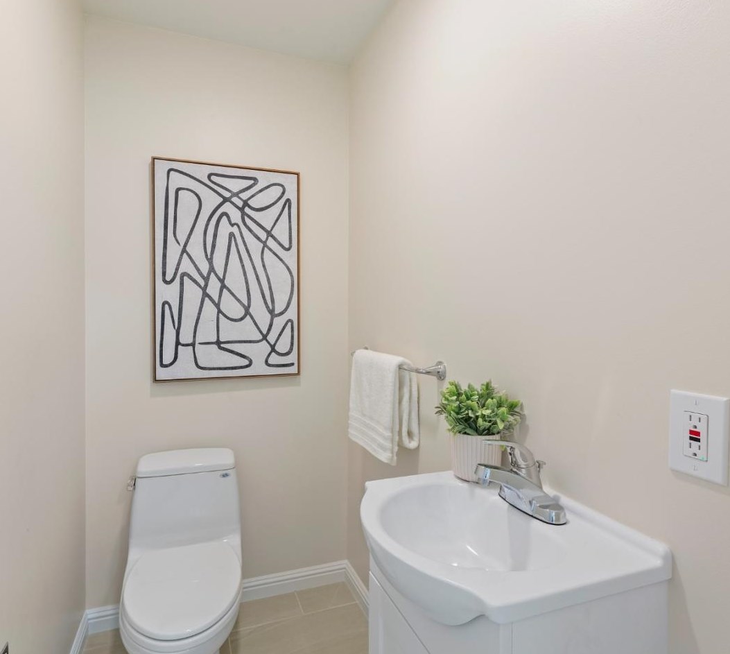 490 Cherry Ave, Los Altos CA 94022-1621 exterior