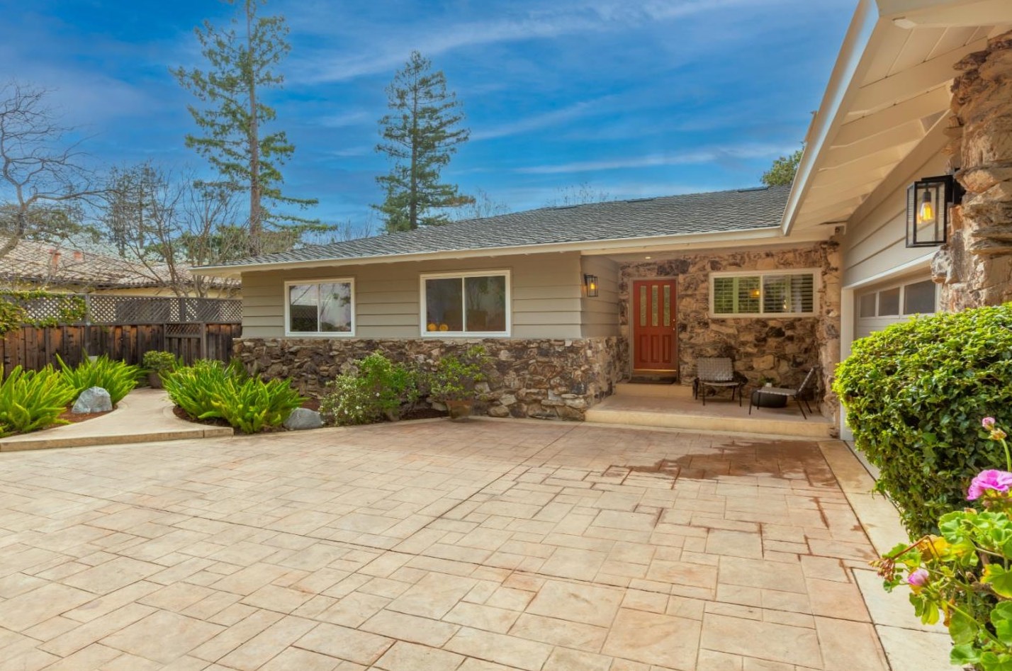 490 Cherry Ave, Los Altos CA 94022-1621 exterior