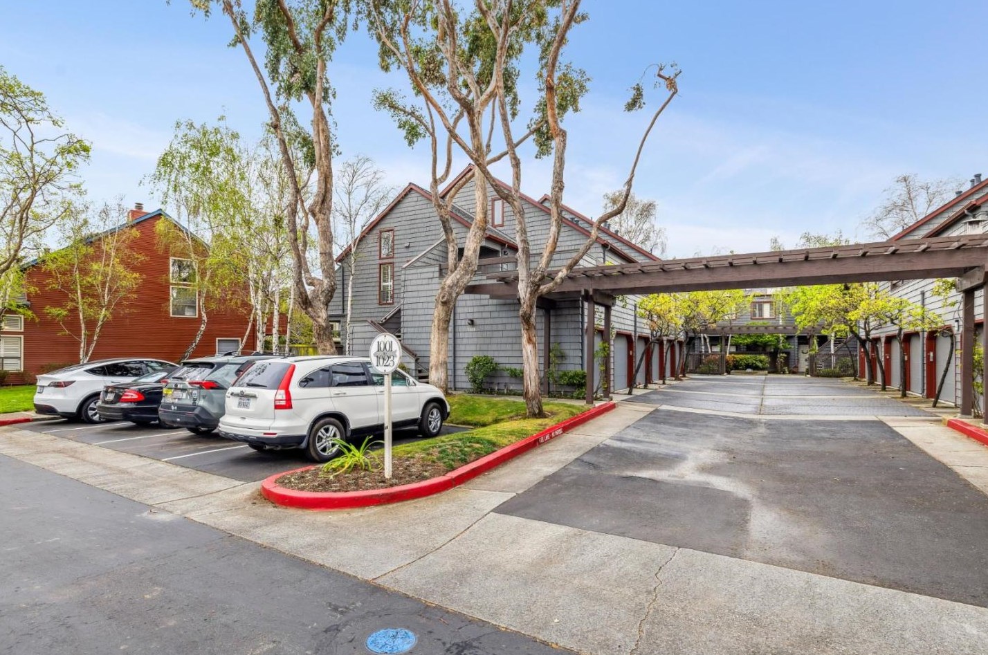 1001 Shoreline Dr, San Mateo, CA 94404