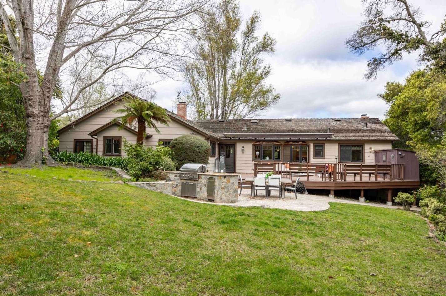 805 La Mesa Dr, Menlo Park CA  94028-7420 exterior