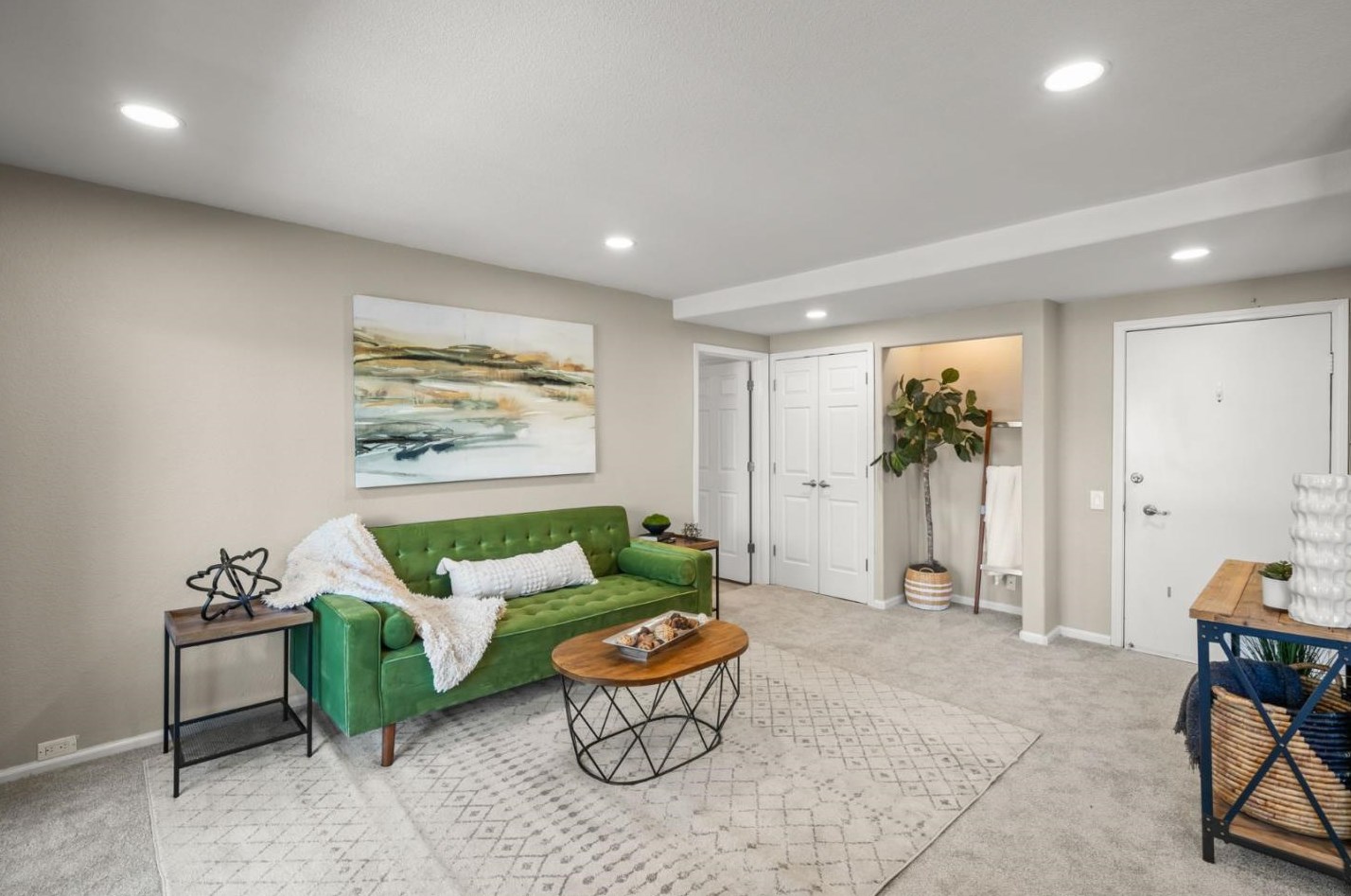 150 Sharene Ln 215, Walnut Creek, CA 94596
