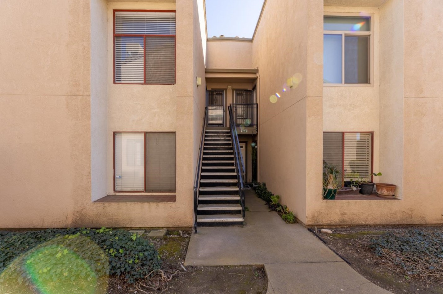 2400 N Main St F, Salinas, CA 93906