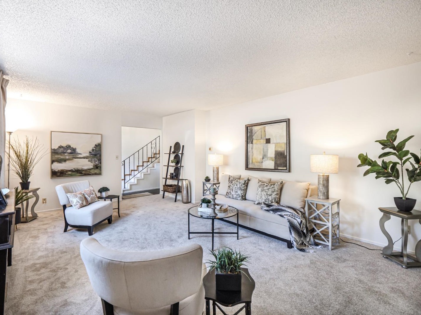 451 Estrella Dr, Santa Cruz, CA 95066