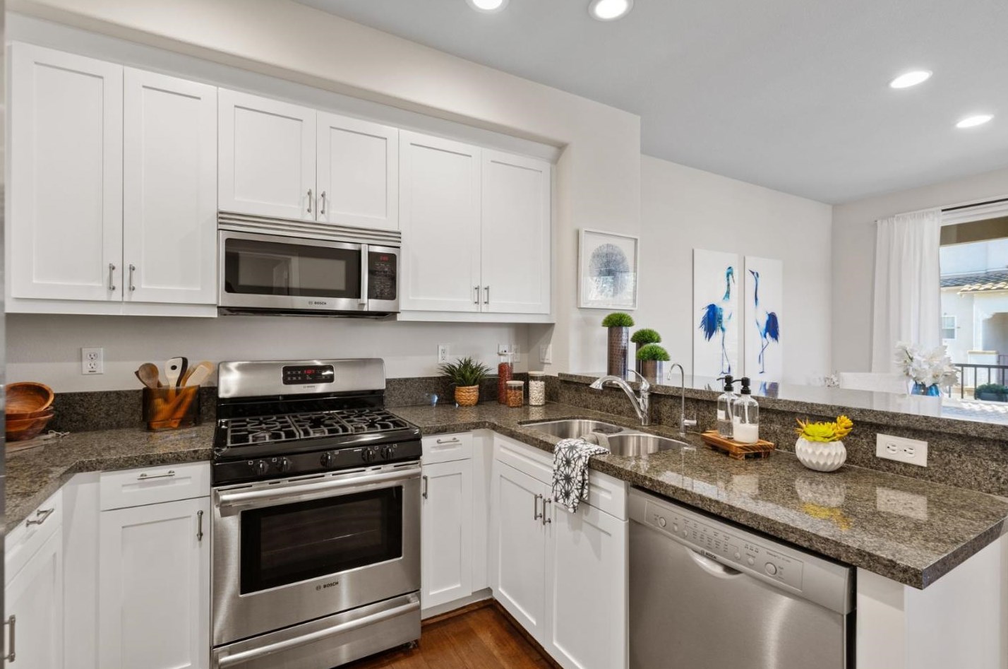 760 Grandview Ter, San Jose, CA 95133-2074