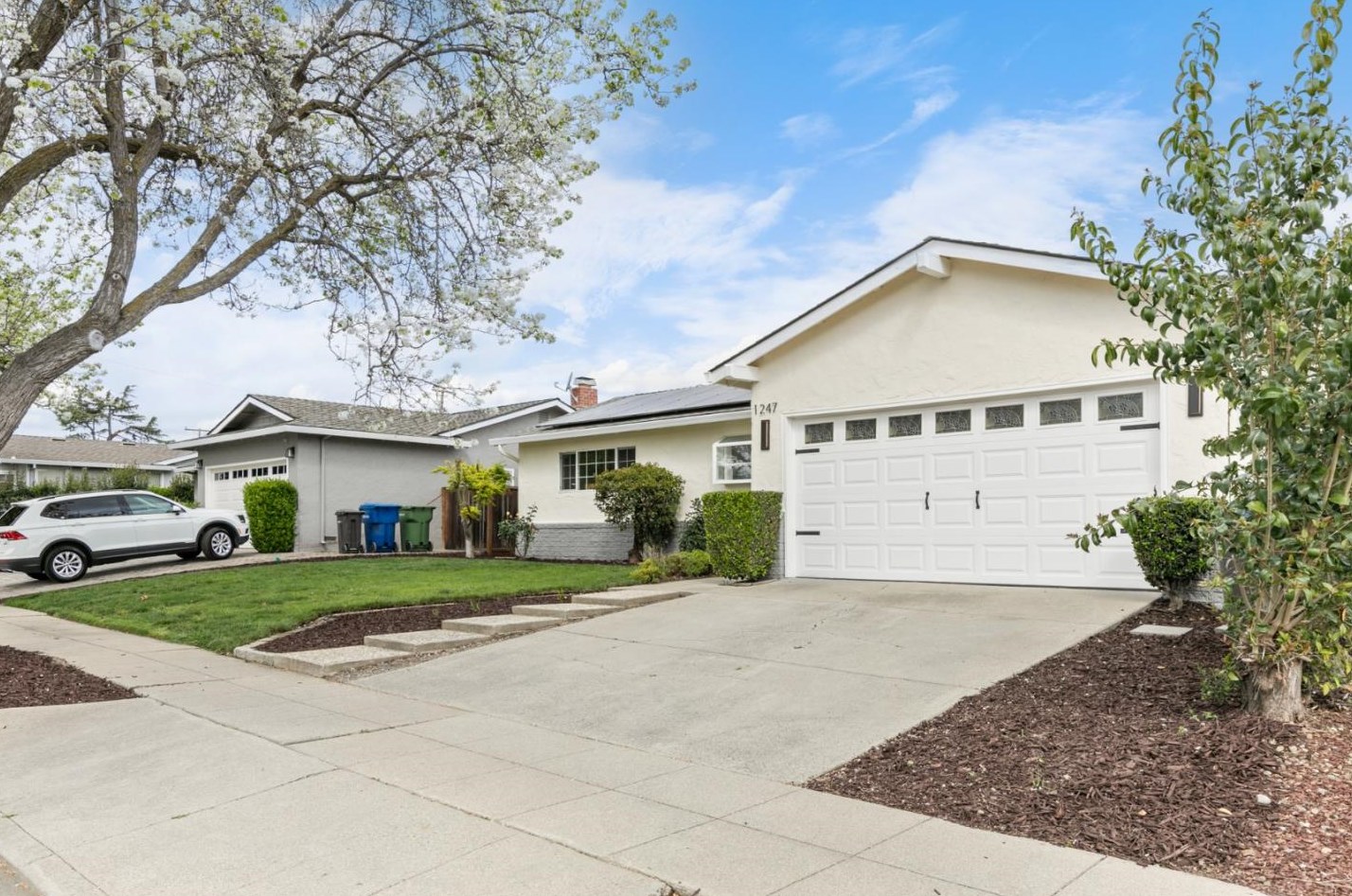 1247 Colleen Way, Campbell, CA 95008-1711