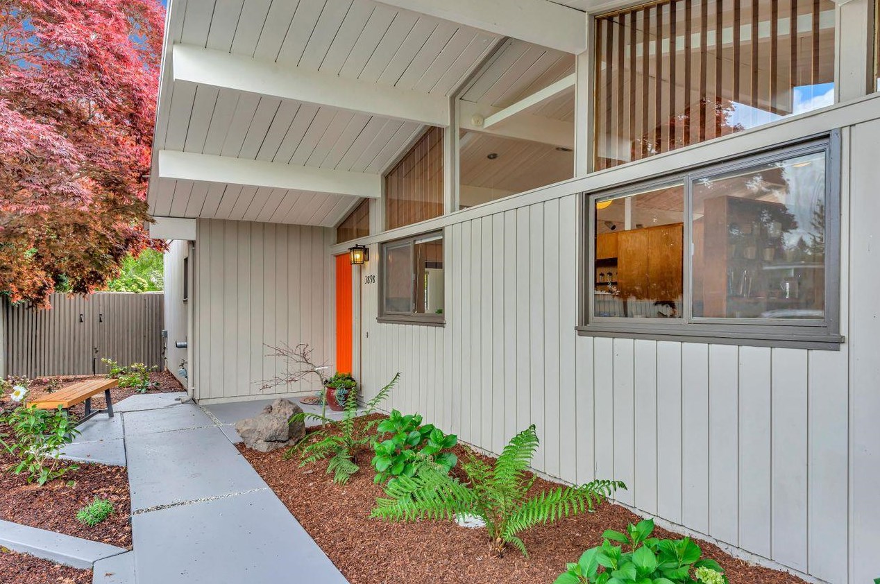 3898 Mumford Pl, Palo Alto, CA 94306-4565