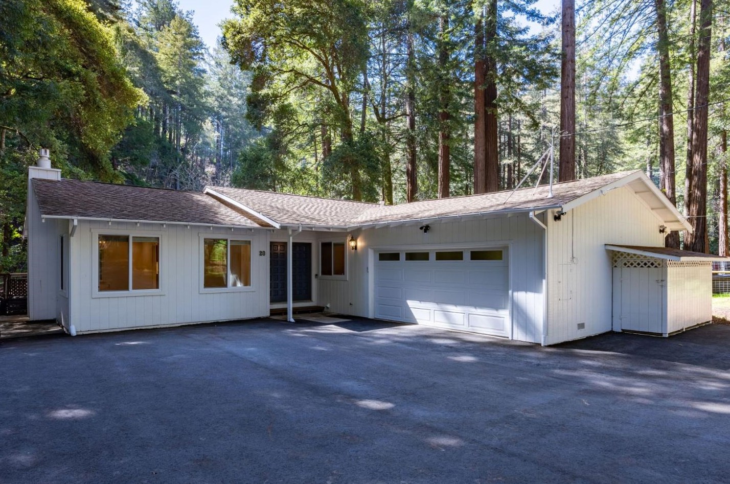 20 Wurr Rd, Loma Mar, CA 94021-9702