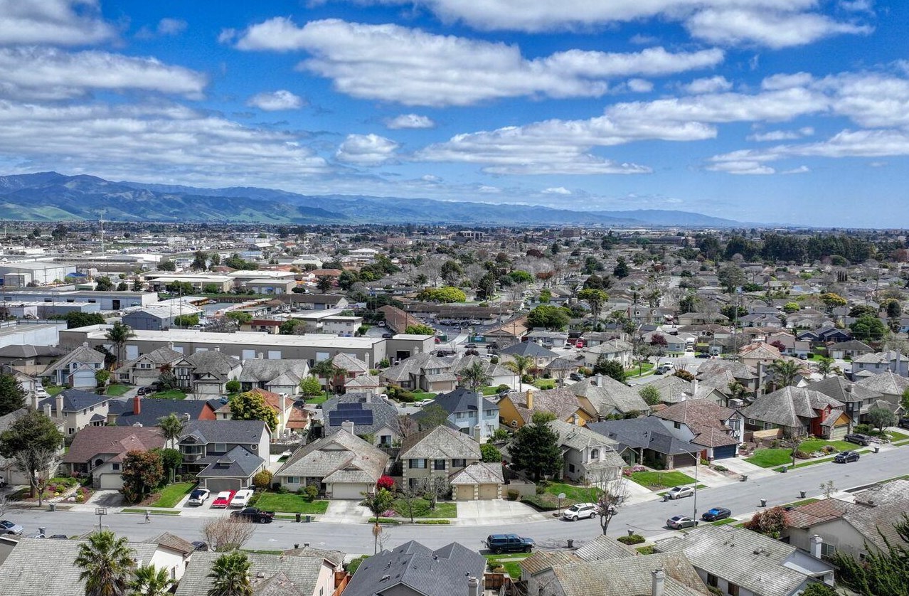 751 Nacional Ct, Salinas, CA 93901-4708