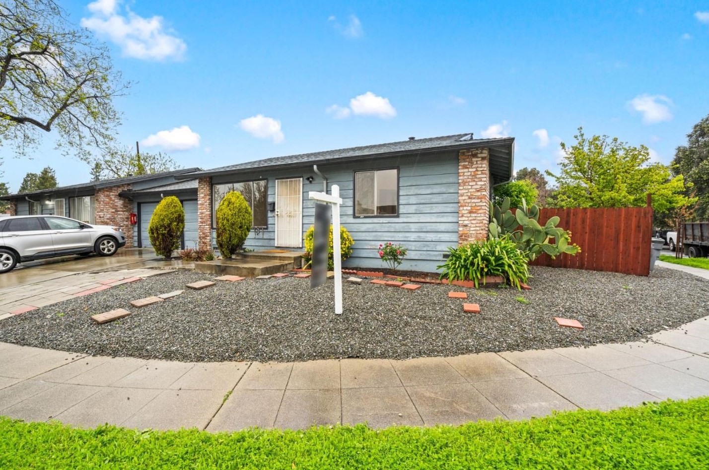 559 Eden Ave, Sunnyvale, CA 94085-3744