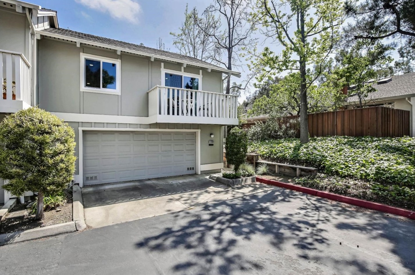 10800 Northoak Square, Cupertino, CA 95014
