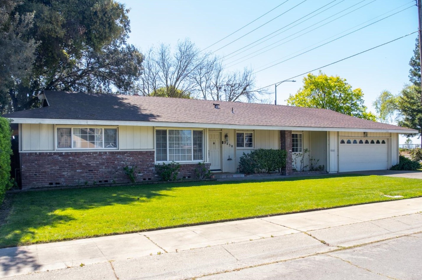 2430 Diablo Dr, Lodi, CA 95242