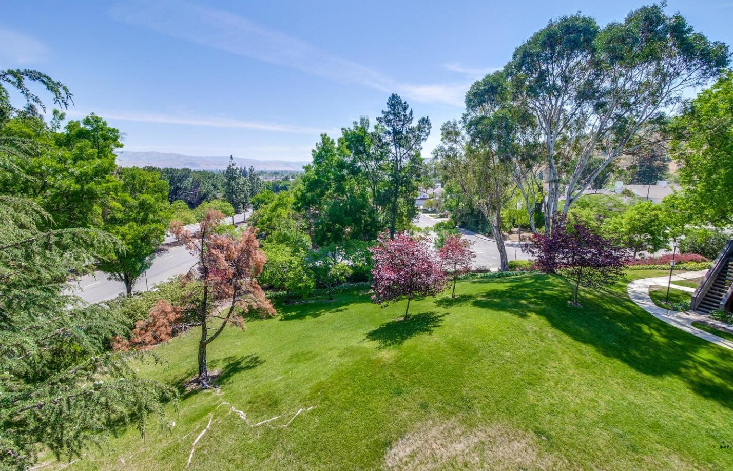 2352 La Terrace Cir, San Jose CA 95123-5316 exterior