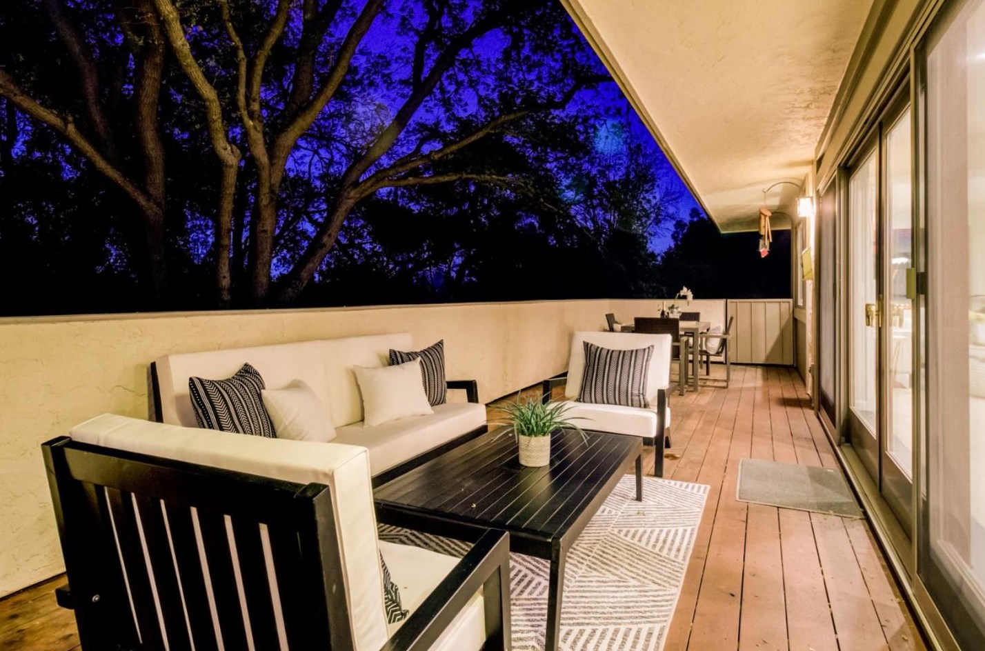 11012 Canyon Vista Dr, Cupertino CA  95014-5405 exterior