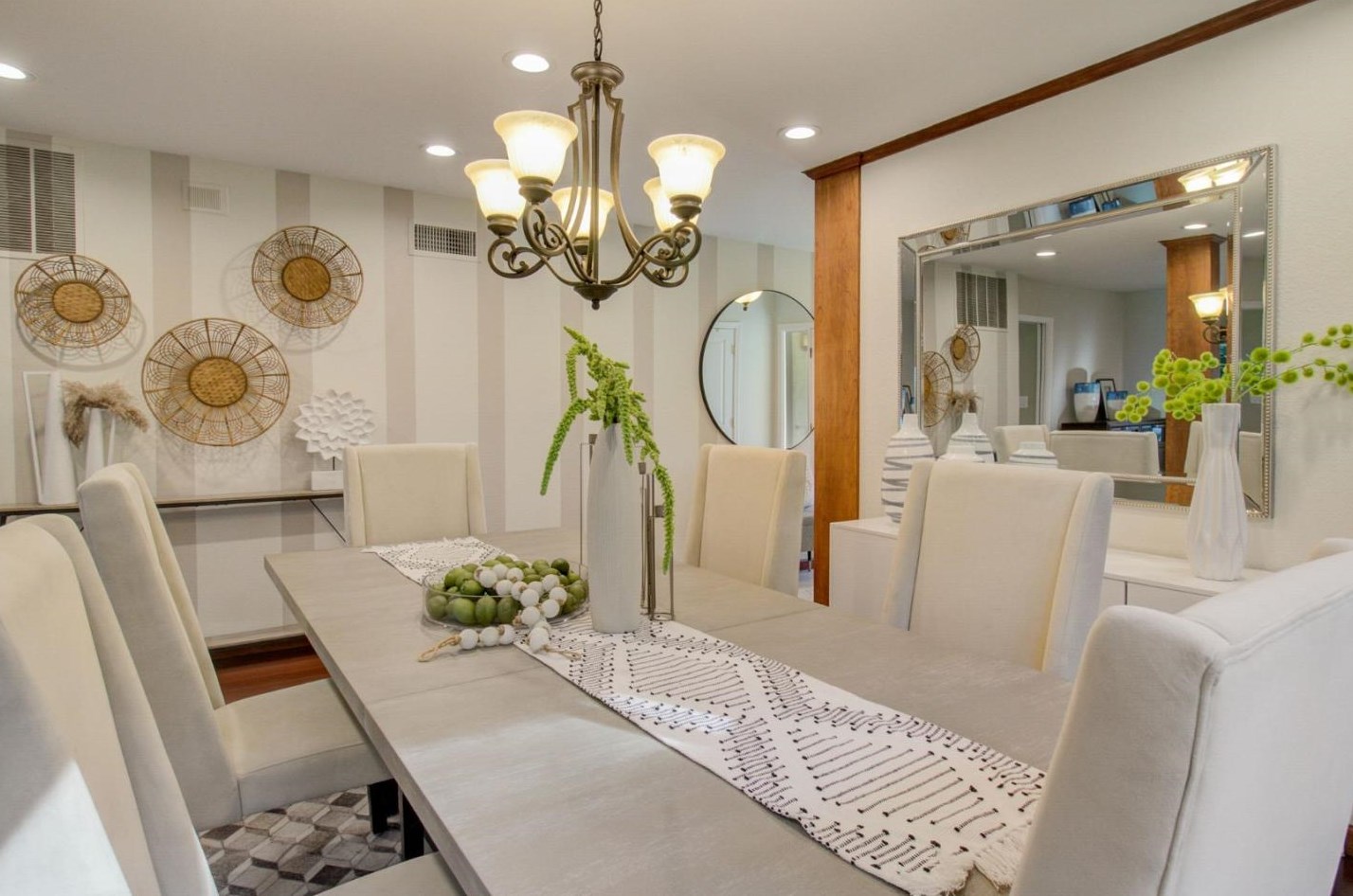 11012 Canyon Vista Dr, Cupertino CA  95014-5405 exterior
