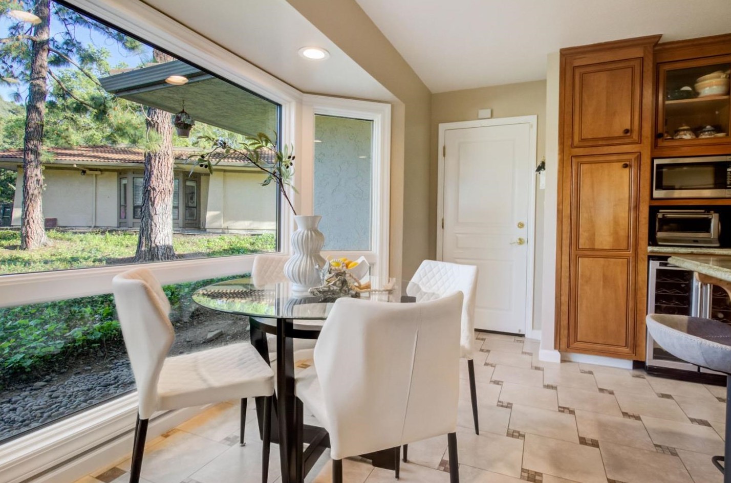 11012 Canyon Vista Dr, Cupertino CA  95014-5405 exterior